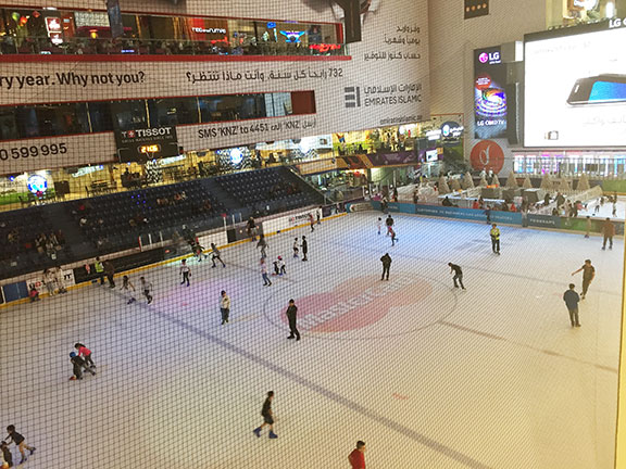 The skating rink inside Dubai Mall (©Deborah Clague, 2016).