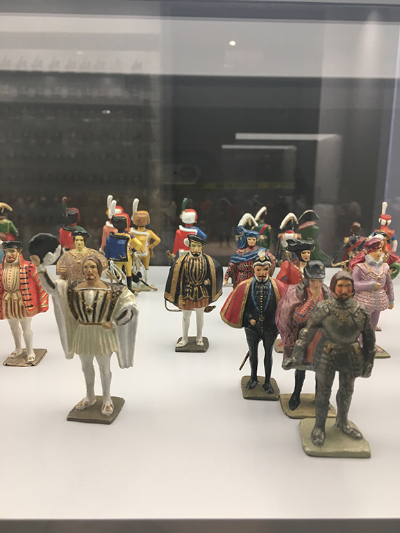 Room of artillery models and figurines, Musee de l’Armée, Les Invalides (©Deborah Clague, 2019).