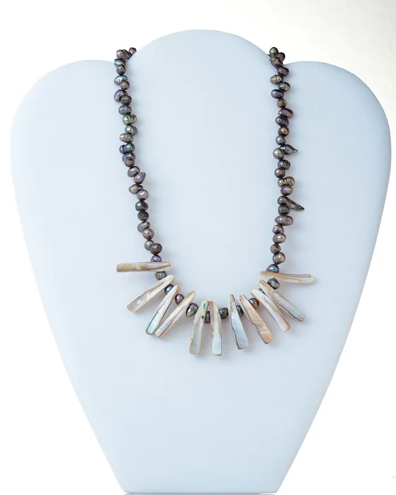 Dancing Pearl Necklace