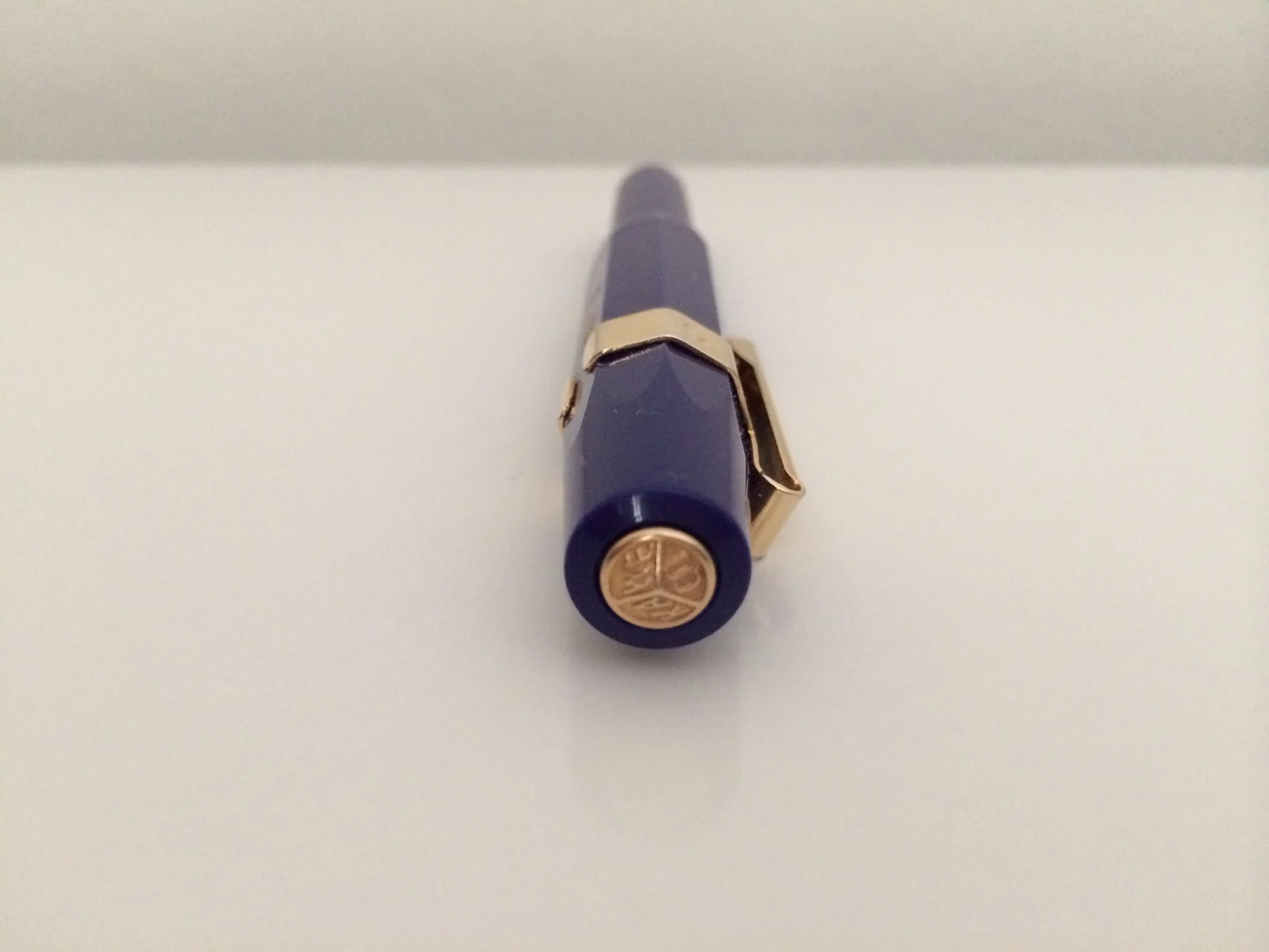 A look at the gold trim and the Kaweco logo