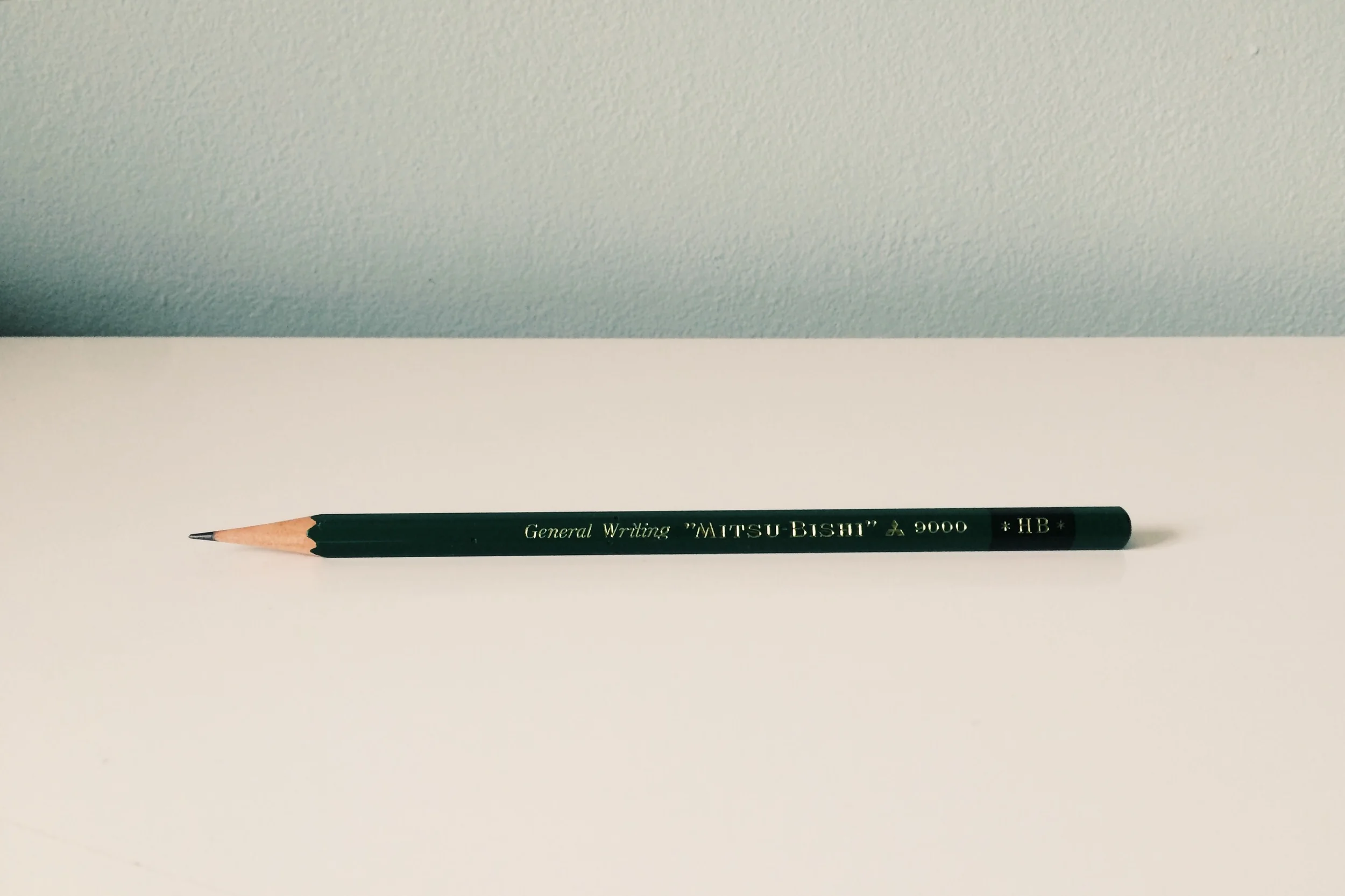 Mitsu-bishi 9000 pencil