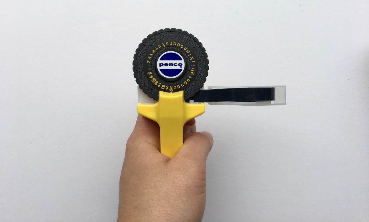 The label maker in hand
