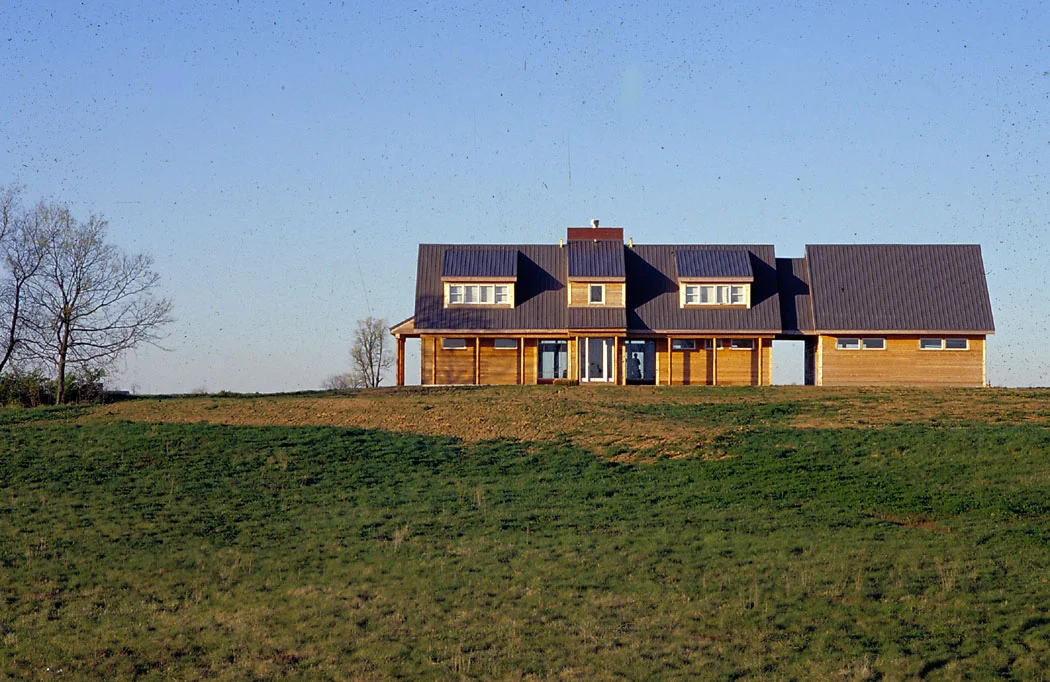 Lisa & Noel Residence - Exterior