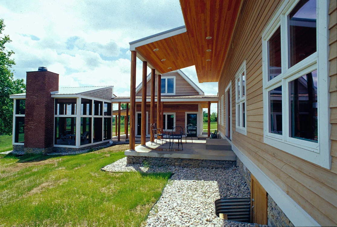 Polmanteer Residence - Exterior