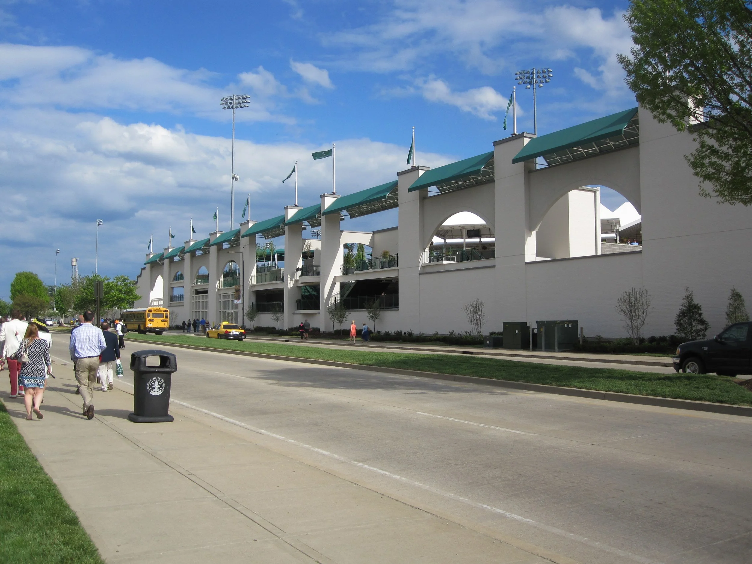 CHURCHILL  DOWNS - EXTERIOR