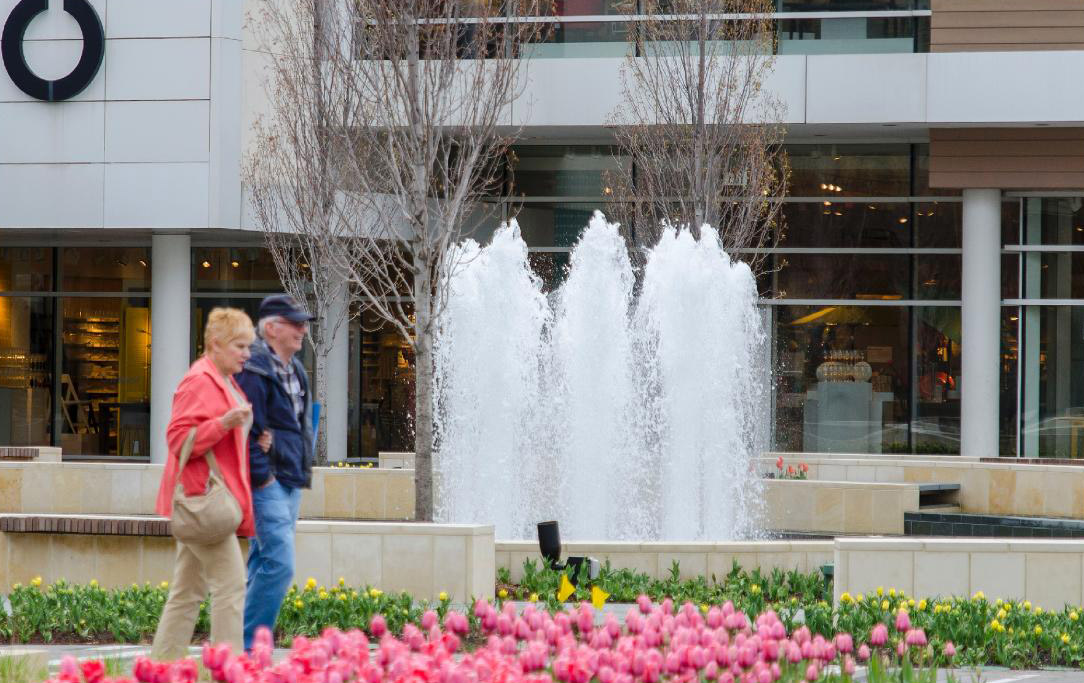 Fountain At Oak Brook Mall - Oak Brook, IL