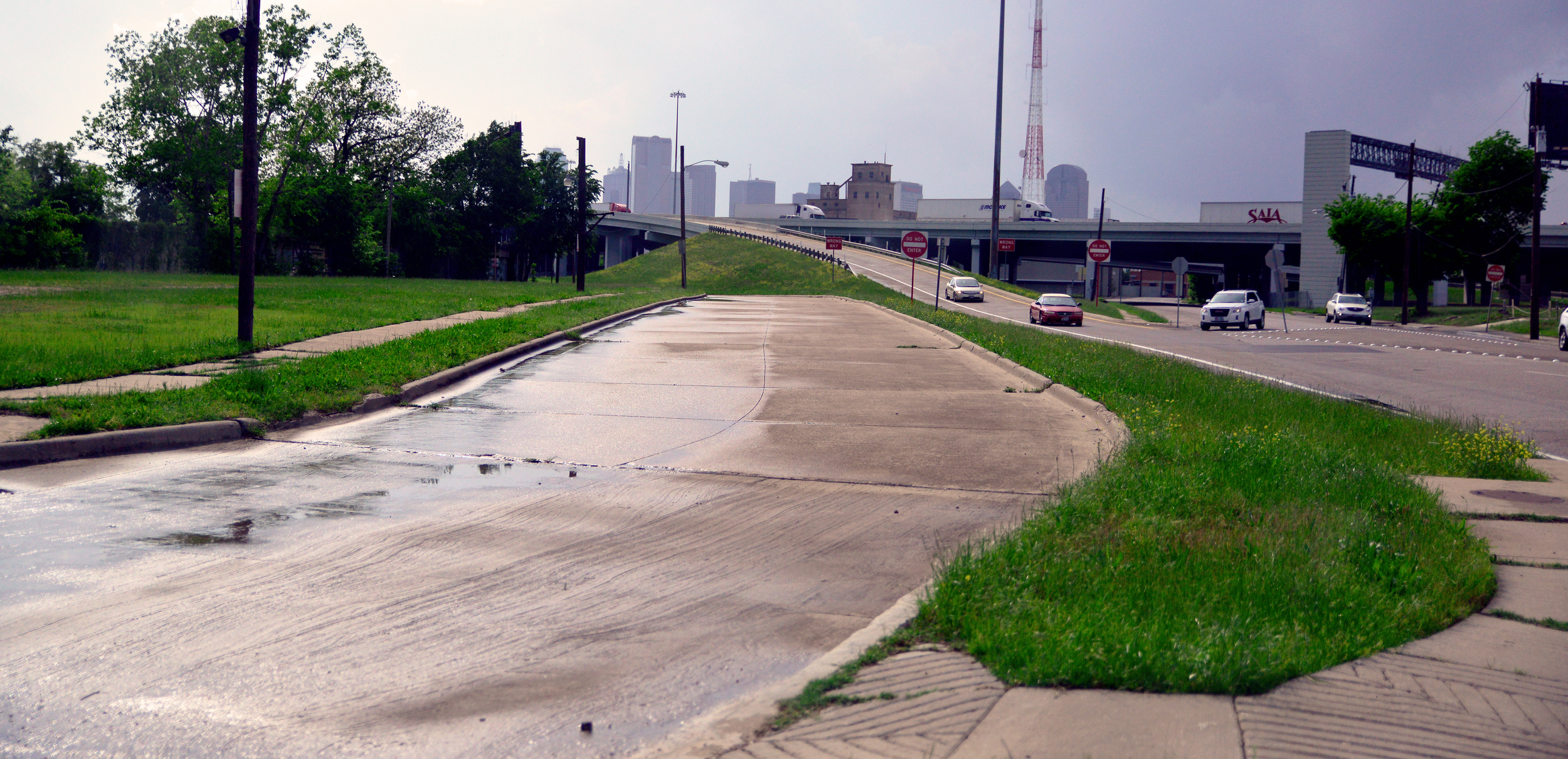 Looking towards&nbsp;downtown along South 2nd Ave and Oak Lane.&nbsp;