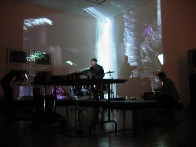 Eye performing in Dunedin
