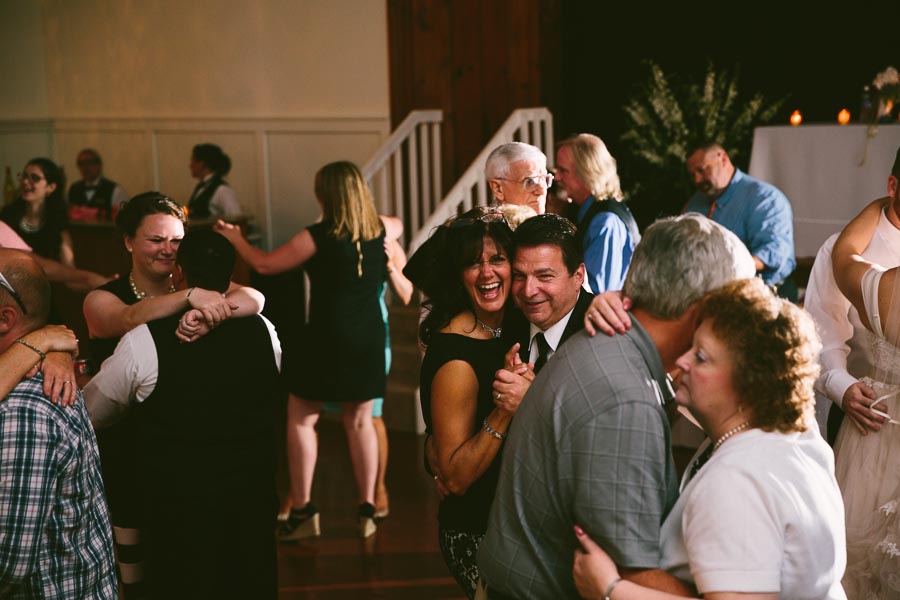 columbia-station-ohio-wedding-photography-whitehall-jenni-ian-148.jpg