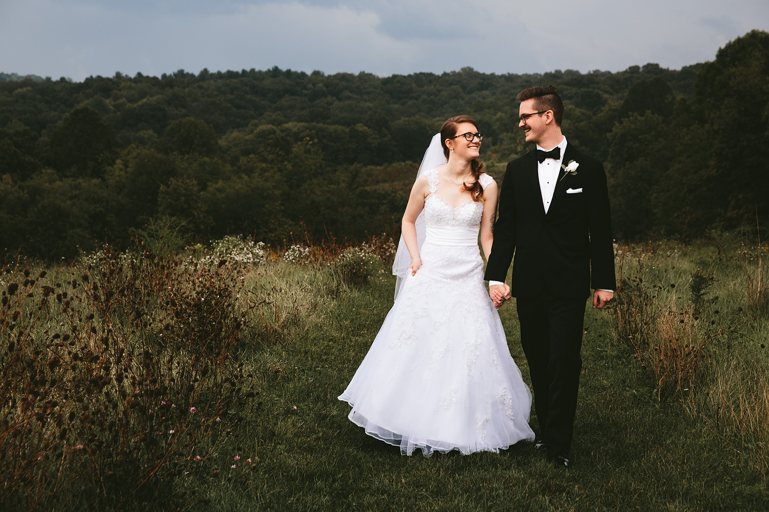 stow-cuyahoga-falls-ohio-wedding-photographer-SYB_63.jpg