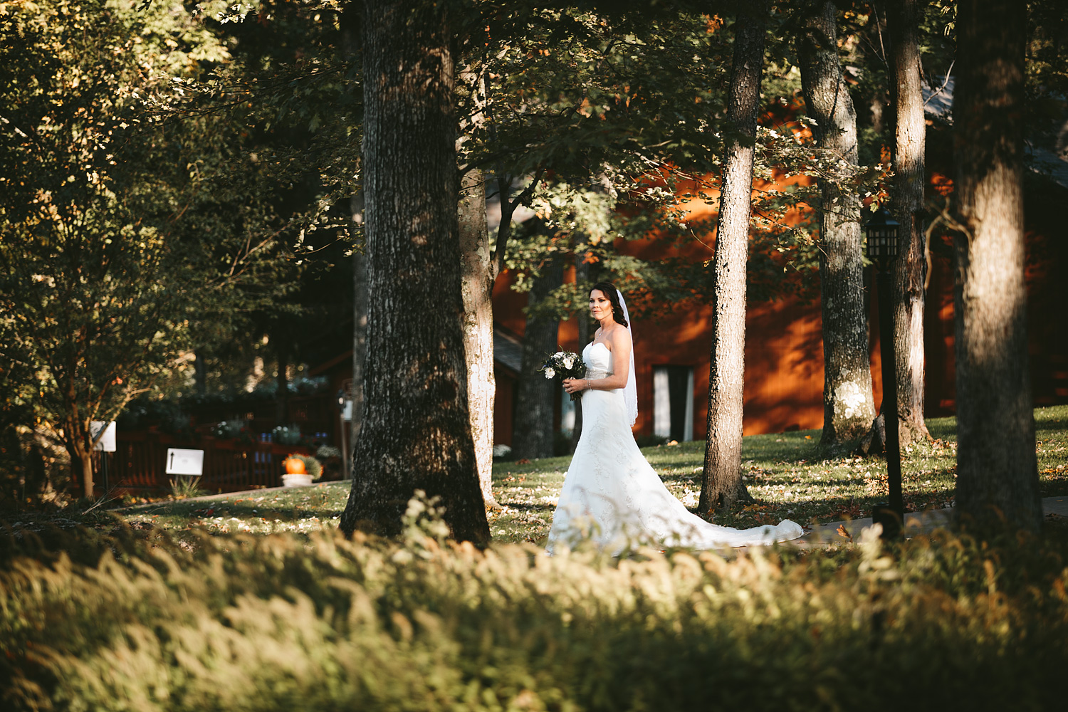 columbus-ohio-wedding-photographers-loudonville-landolls-mohican-castle-56.jpg
