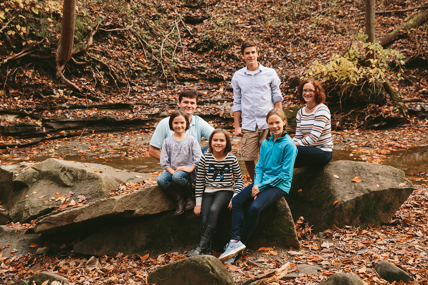 cuyahoga-valley-national-park-family-portrait-photographer-blue-hen-falls-5.jpg