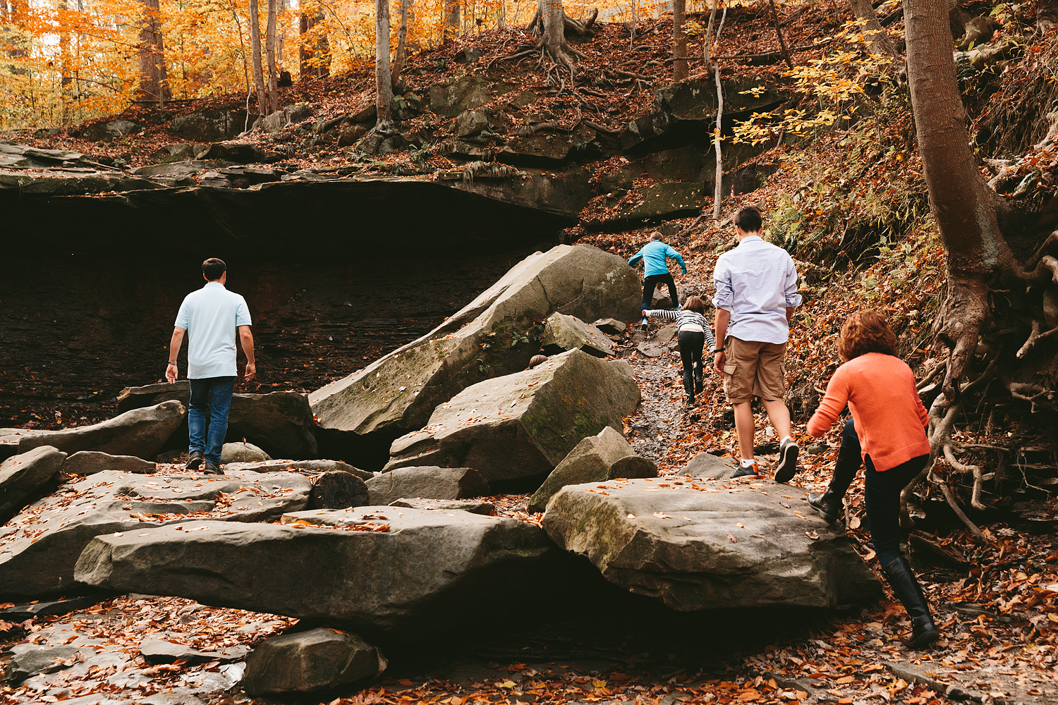 cuyahoga-valley-national-park-family-portrait-photographer-blue-hen-falls-7.jpg