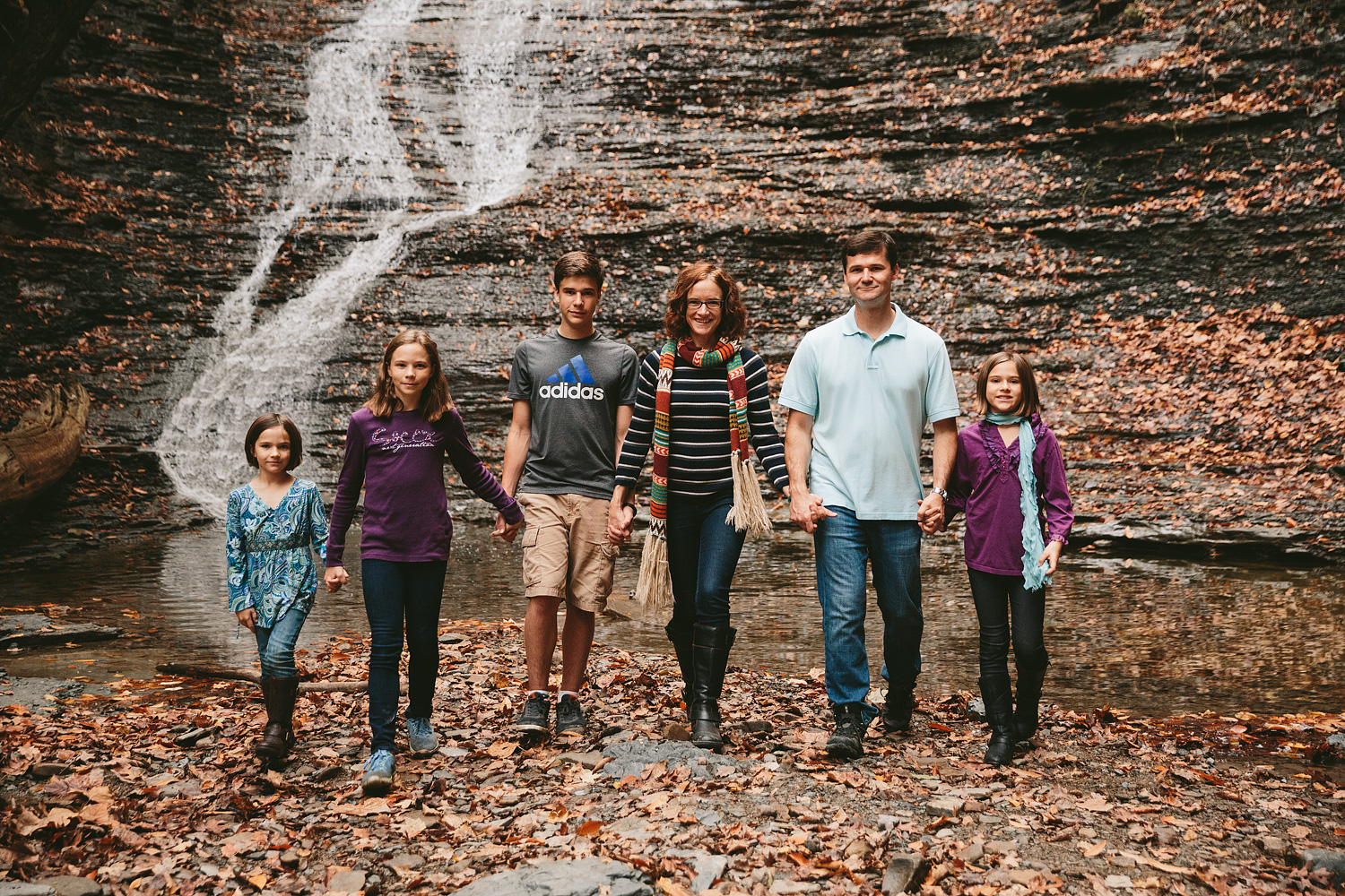 cuyahoga-valley-national-park-family-portrait-photographer-blue-hen-falls-32.jpg