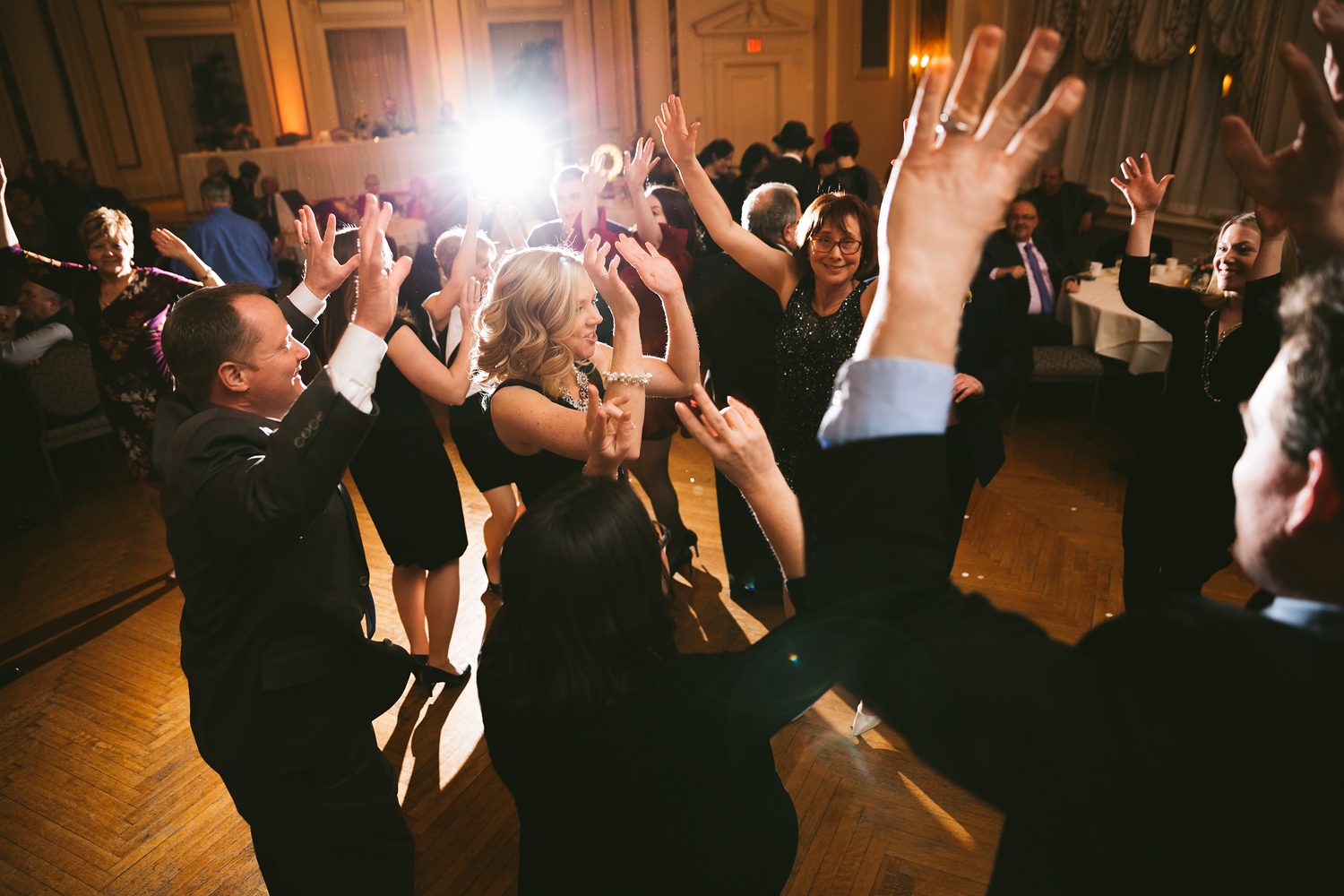 akron-ohio-wedding-photographers-greystone-hall-118.jpg