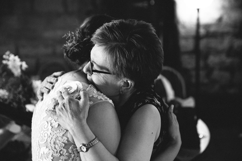 cleveland-wedding-photographer-hines-hill-conference-center-cuyahoga-valley-national-park-barn-vintage-7.jpg