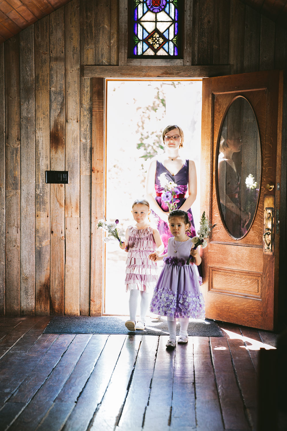 cleveland-wedding-photographer-hines-hill-conference-center-cuyahoga-valley-national-park-barn-vintage-17.jpg