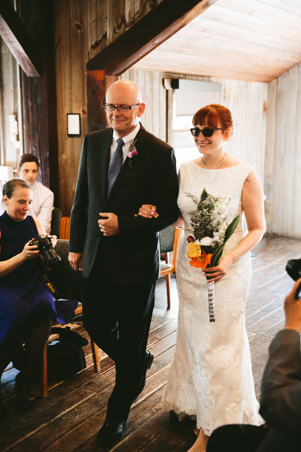 cleveland-wedding-photographer-hines-hill-conference-center-cuyahoga-valley-national-park-barn-vintage-19.jpg