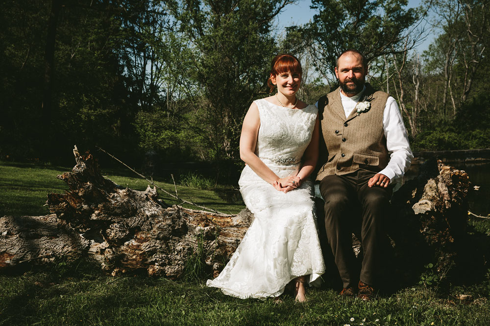 cleveland-wedding-photographer-hines-hill-conference-center-cuyahoga-valley-national-park-barn-vintage-44.jpg