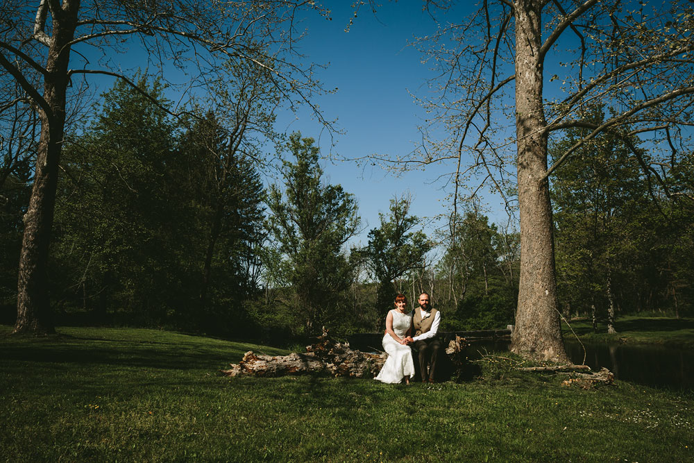 cleveland-wedding-photographer-hines-hill-conference-center-cuyahoga-valley-national-park-barn-vintage-46.jpg