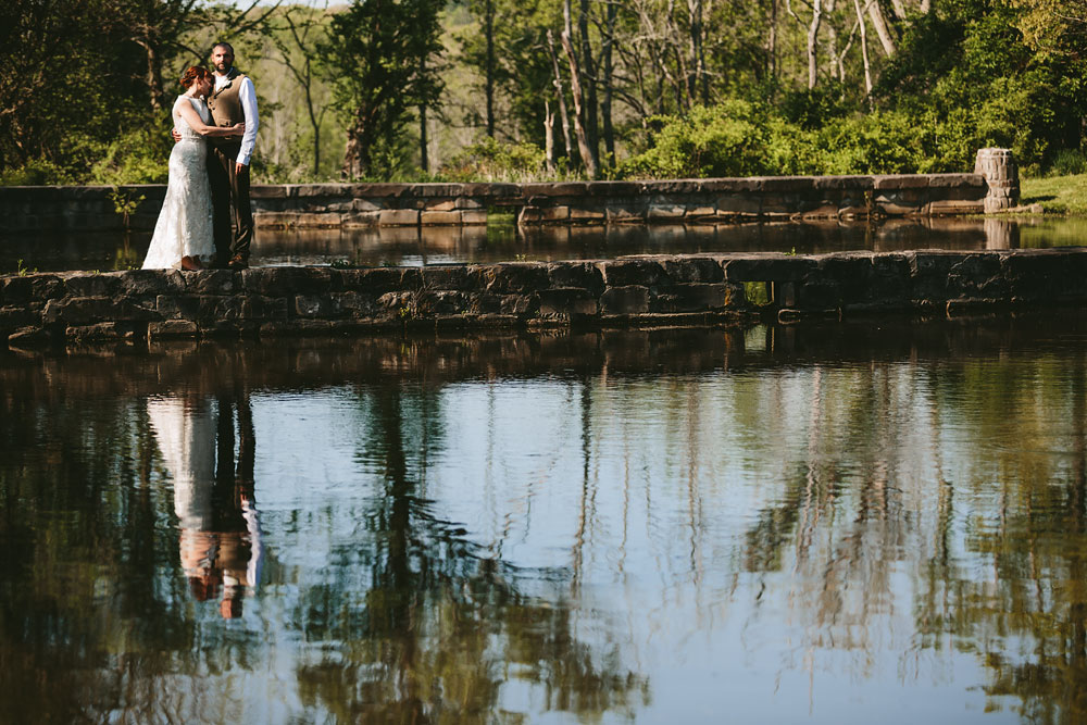 cleveland-wedding-photographer-hines-hill-conference-center-cuyahoga-valley-national-park-barn-vintage-49.jpg