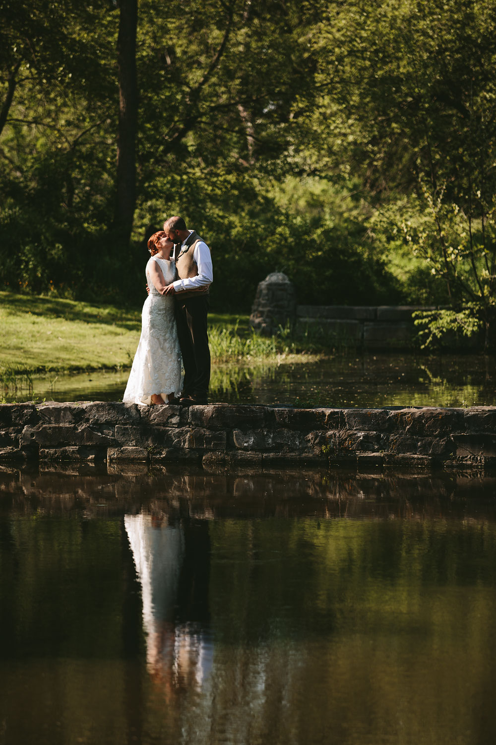 cleveland-wedding-photographer-hines-hill-conference-center-cuyahoga-valley-national-park-barn-vintage-54.jpg