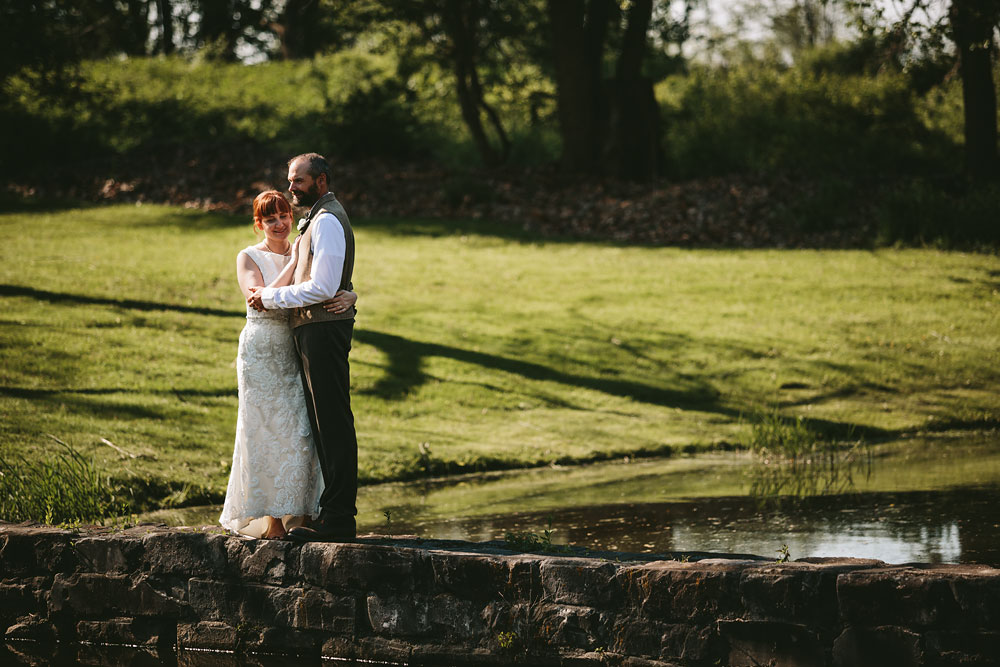 cleveland-wedding-photographer-hines-hill-conference-center-cuyahoga-valley-national-park-barn-vintage-55.jpg