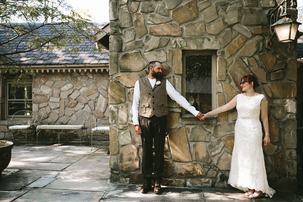 cleveland-wedding-photographer-hines-hill-conference-center-cuyahoga-valley-national-park-barn-vintage-63.jpg