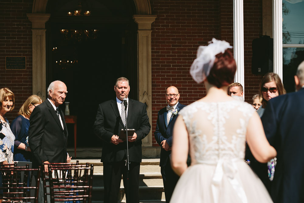 cleveland-wedding-photographers-at-steele-mansion-painesville-ohio-31.jpg