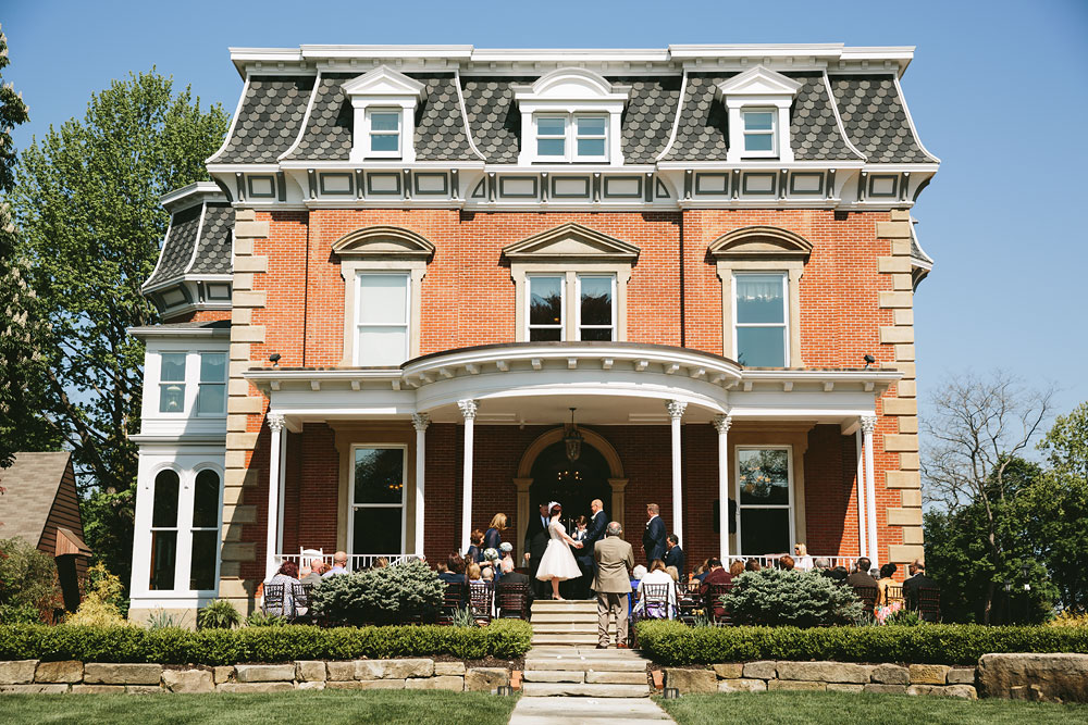 cleveland-wedding-photographers-at-steele-mansion-painesville-ohio-36.jpg