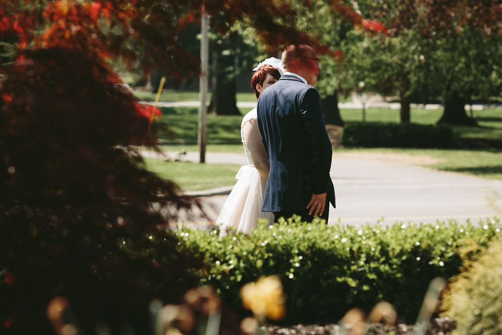 cleveland-wedding-photographers-at-steele-mansion-painesville-ohio-48.jpg