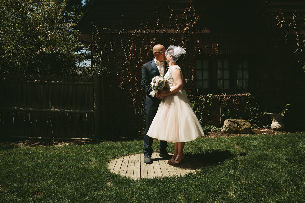 cleveland-wedding-photographers-at-steele-mansion-painesville-ohio-59.jpg