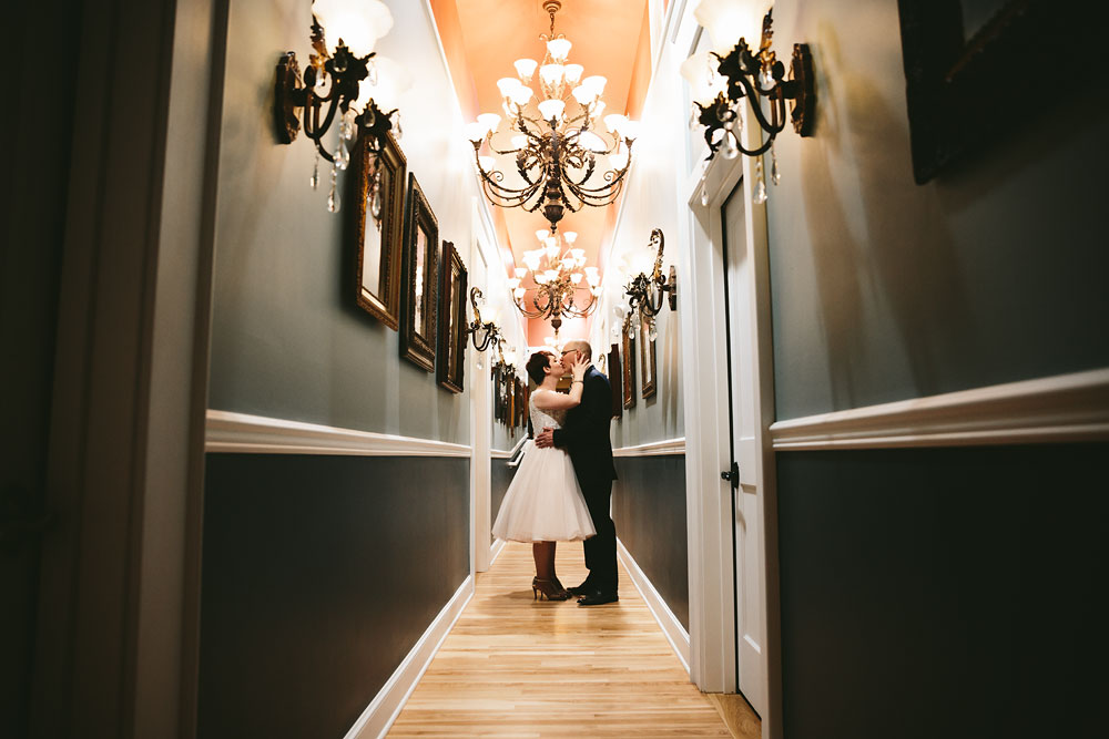 cleveland-wedding-photographers-at-steele-mansion-painesville-ohio-74.jpg