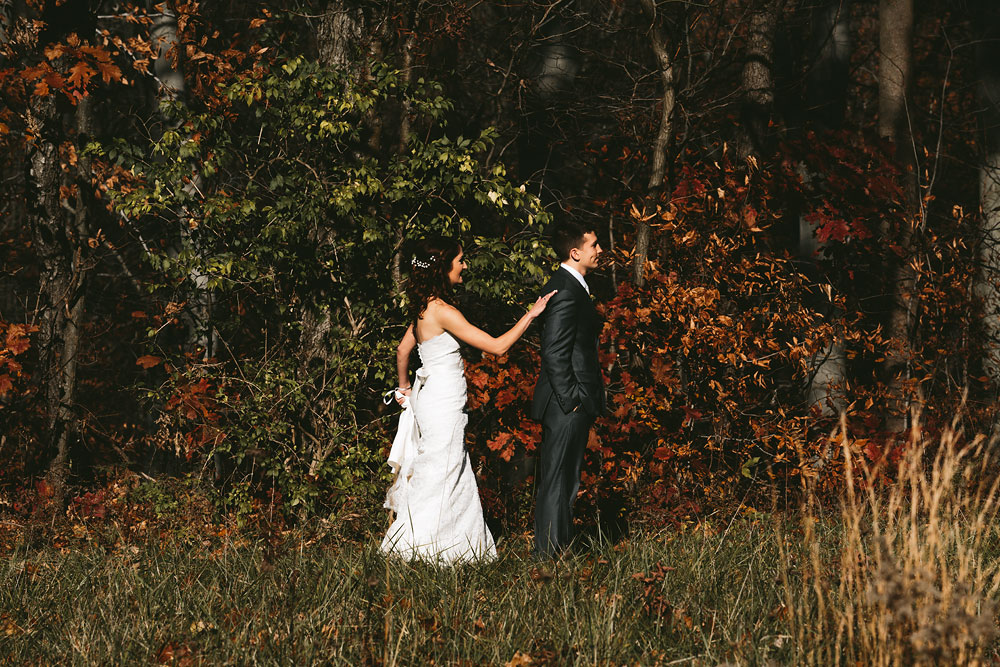 cleveland-wedding-photographers-cuyahoga-valley-national-park-happy-days-lodge-peninsula-ohio-23.jpg