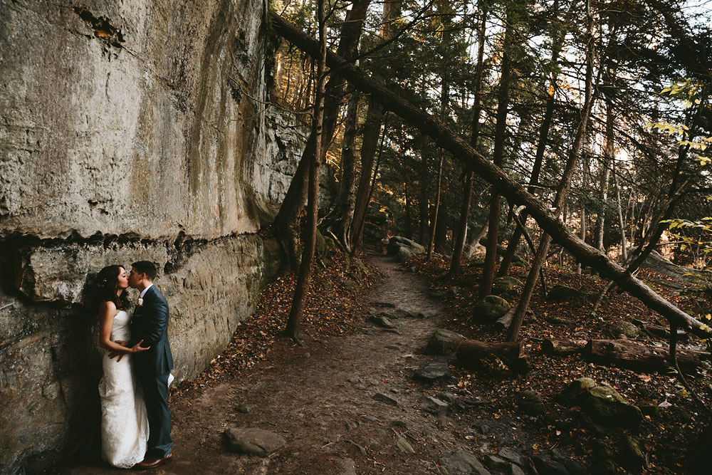 cleveland-wedding-photographers-cuyahoga-valley-national-park-happy-days-lodge-peninsula-ohio-37.jpg