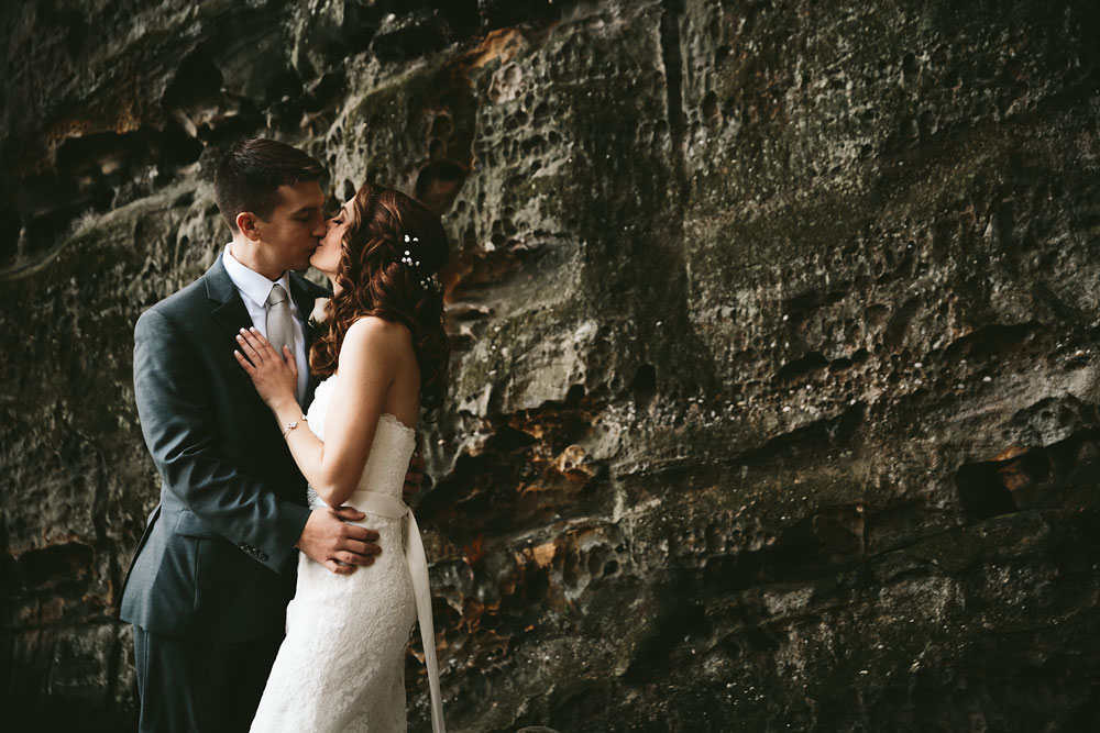 cleveland-wedding-photographers-cuyahoga-valley-national-park-happy-days-lodge-peninsula-ohio-39.jpg