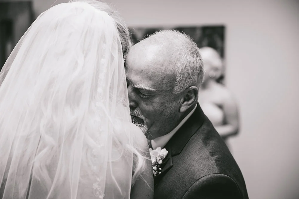cleveland-wedding-photographers-conrad-botzum-farmstead-akron-ohio-vintage-photojournalistic-photography-22.jpg