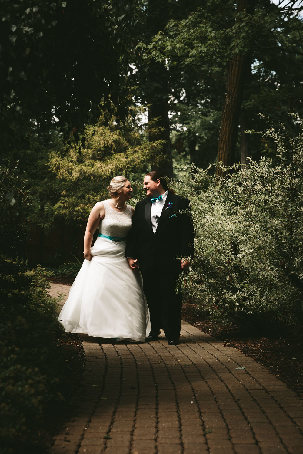 cleveland-wedding-photographers-landolls-mohican-castle-loudonville-ohio-columbus-57.jpg