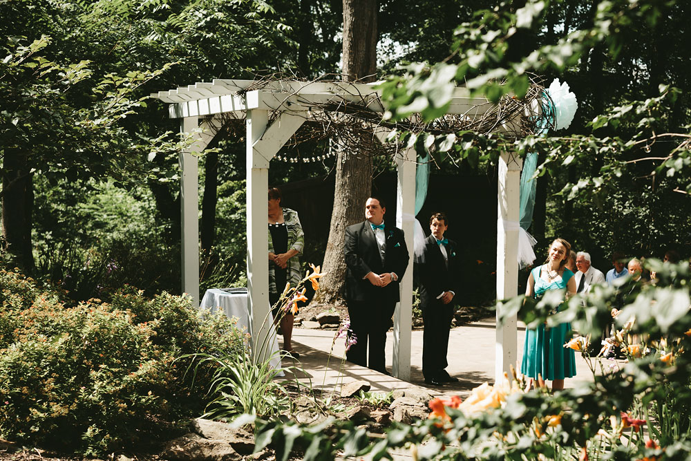 cleveland-wedding-photographers-landolls-mohican-castle-loudonville-ohio-columbus-72.jpg