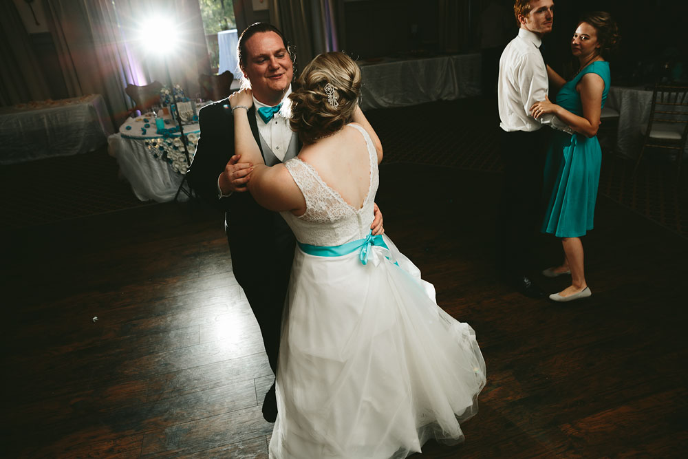 cleveland-wedding-photographers-landolls-mohican-castle-loudonville-ohio-columbus-106.jpg
