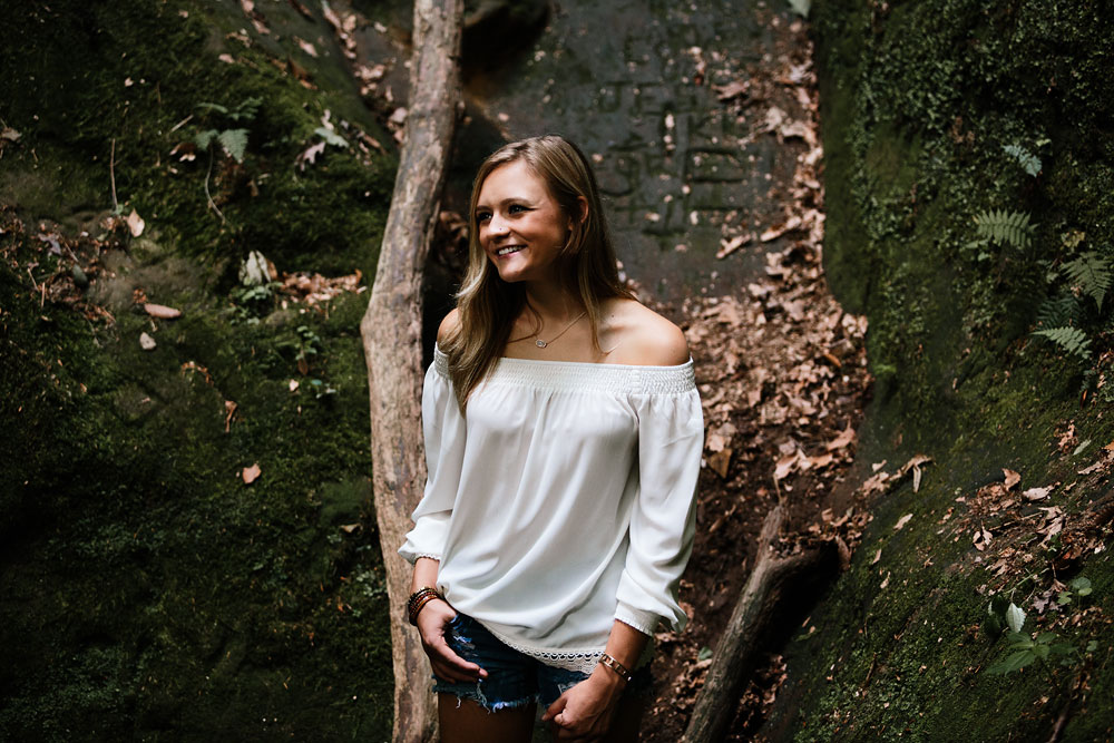 central-ohio-photographer-senior-portraits-mohican-state-park-loudonville-ohio-20.jpg