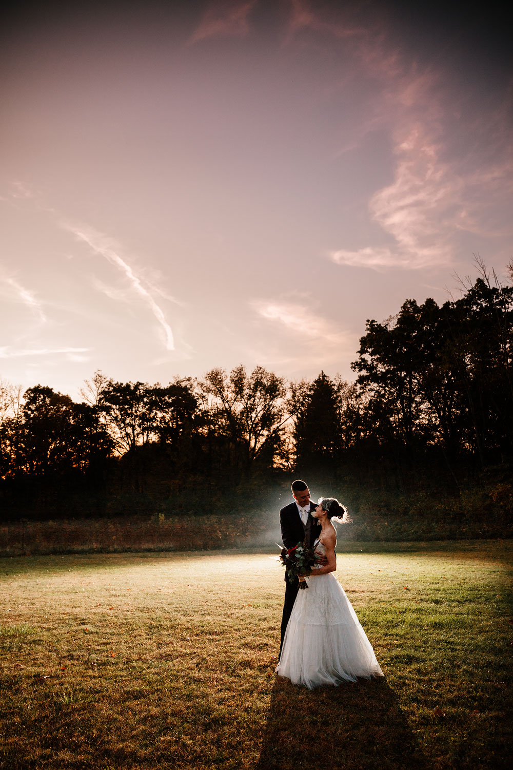 happy-days-lodge-cuyahoga-valley-national-park-wedding-photographers-peninsula-ohio-152.jpg