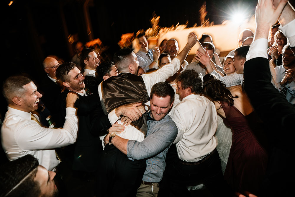 happy-days-lodge-cuyahoga-valley-national-park-wedding-photographers-peninsula-ohio-193.jpg