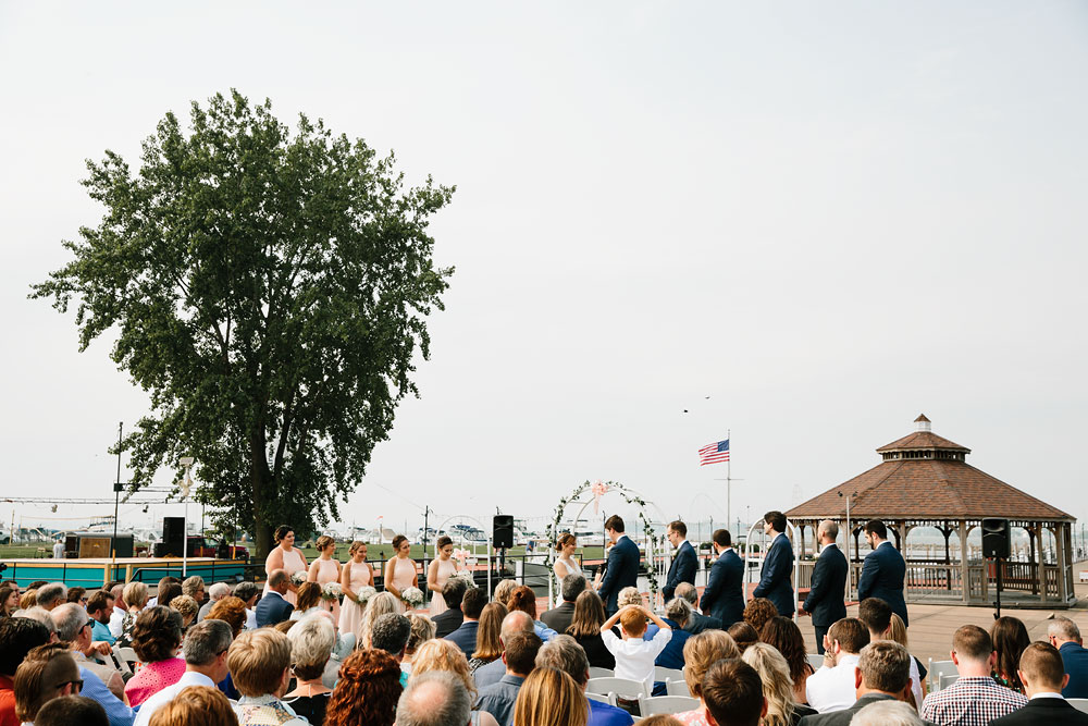 sandusky-ohio-destination-wedding-photographers-lyman-harbor-lake-erie-76.jpg