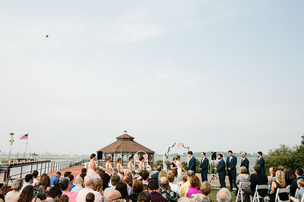 sandusky-ohio-destination-wedding-photographers-lyman-harbor-lake-erie-77.jpg