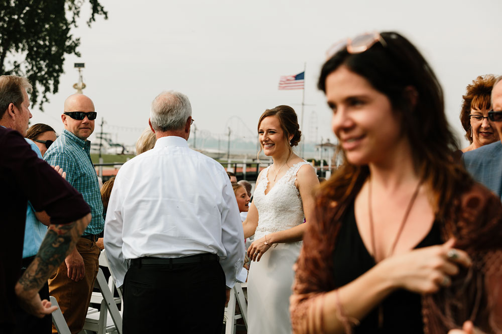 sandusky-ohio-destination-wedding-photographers-lyman-harbor-lake-erie-87.jpg