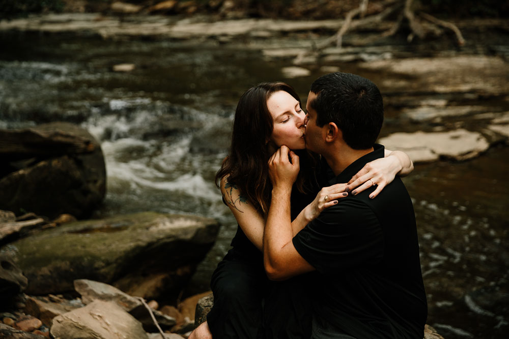 cleveland-wedding-photographers-cuyahoga-valley-national-park-engagement-photography-21.jpg