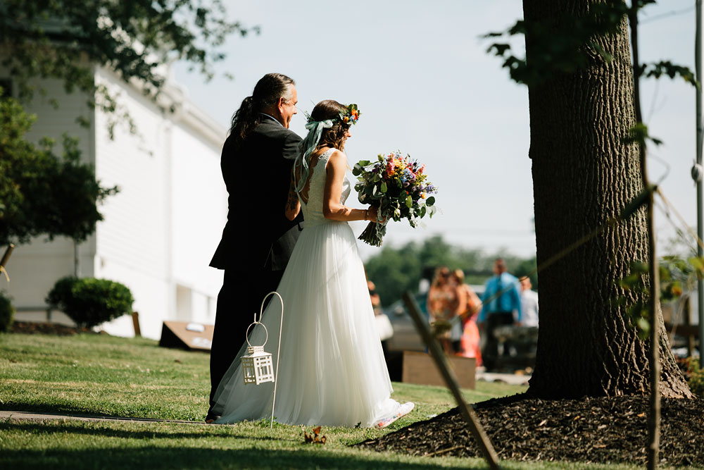 wedding-photographers-cleveland-ohio-pattersons-fruit-farm-chesterland-ohio-101.jpg