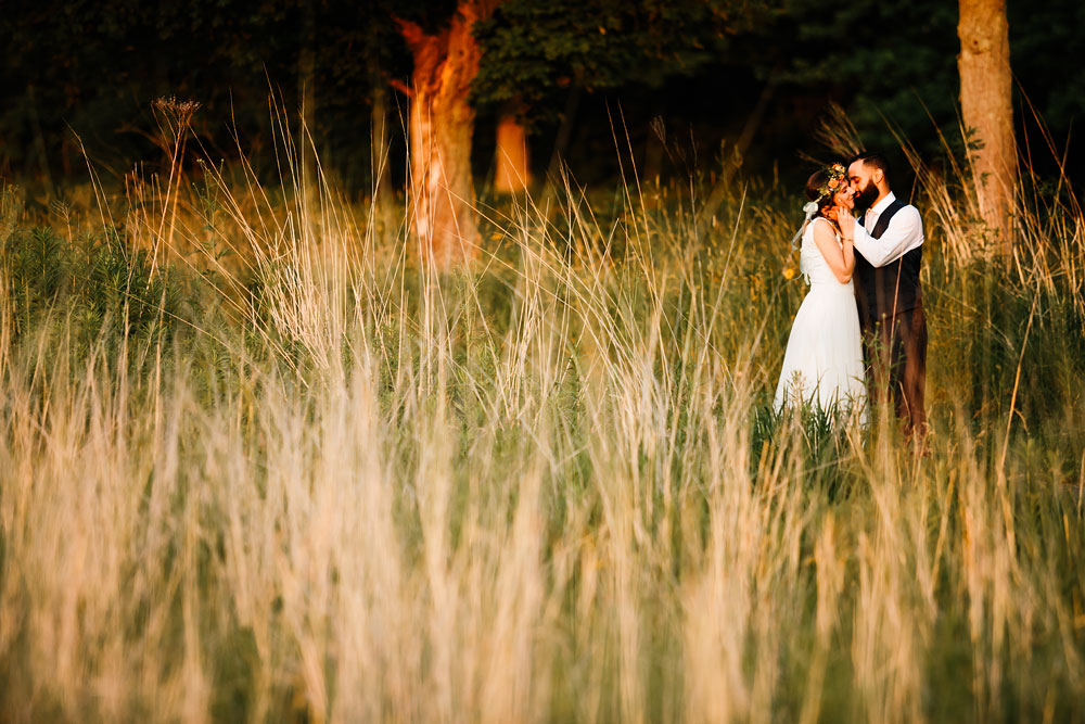 wedding-photographers-cleveland-ohio-pattersons-fruit-farm-chesterland-ohio-241.jpg