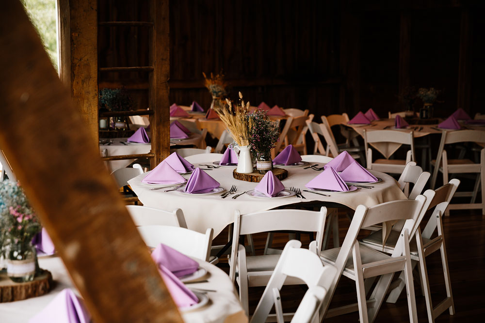 barn-at-wolf-creek-wedding-photography-cleveland-copley-fairlawn-rustic-outdoor-photographers-16.jpg